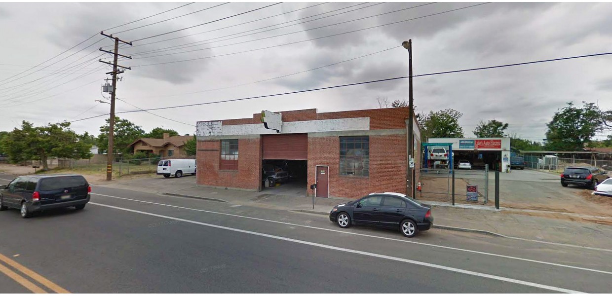 Light Industrial Building in Neighborhood